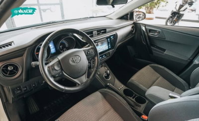 Toyota Corolla Touring Sports 1.8 Hybrid Business (8)