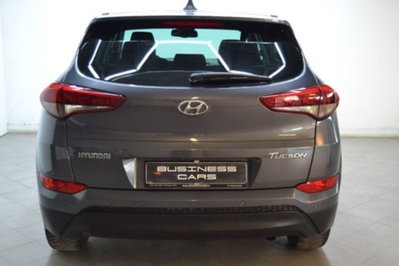 Hyundai Tucson 1.7 CRDi XPossible (3)