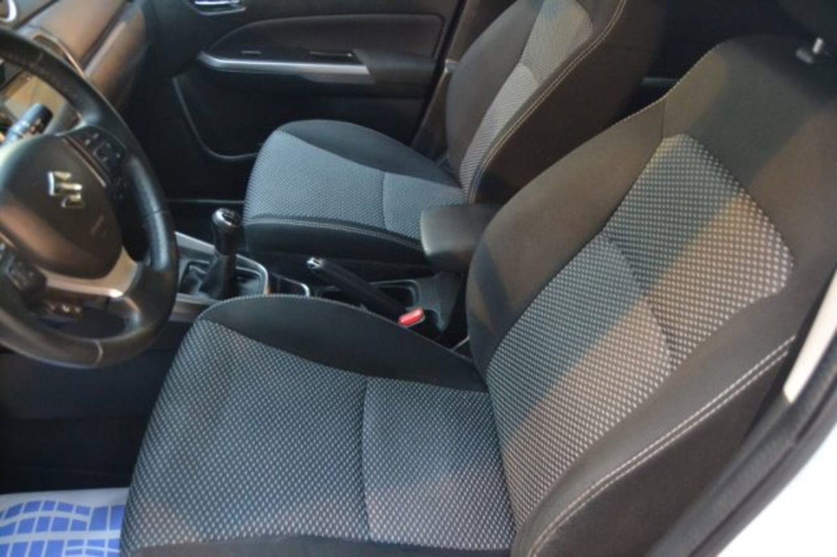 Suzuki Vitara 1.0 Boosterjet Cool (10)