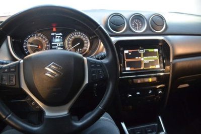 Suzuki Vitara 1.0 Boosterjet Cool (11)