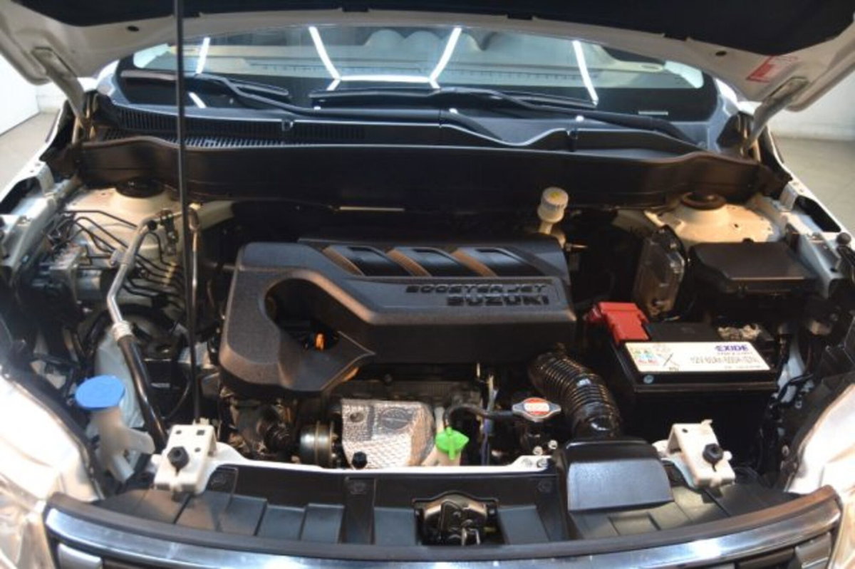 Suzuki Vitara 1.0 Boosterjet Cool (14)