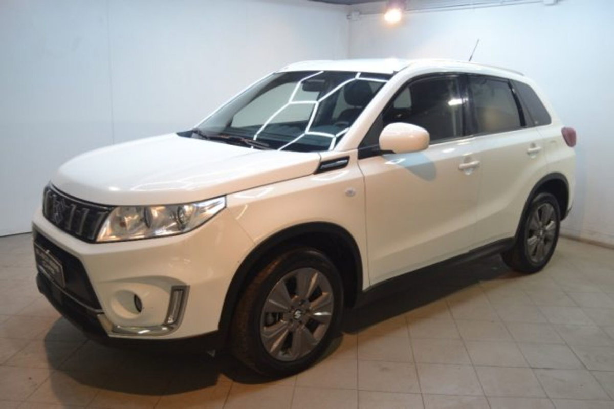 Suzuki Vitara 1.0 Boosterjet Cool (2)