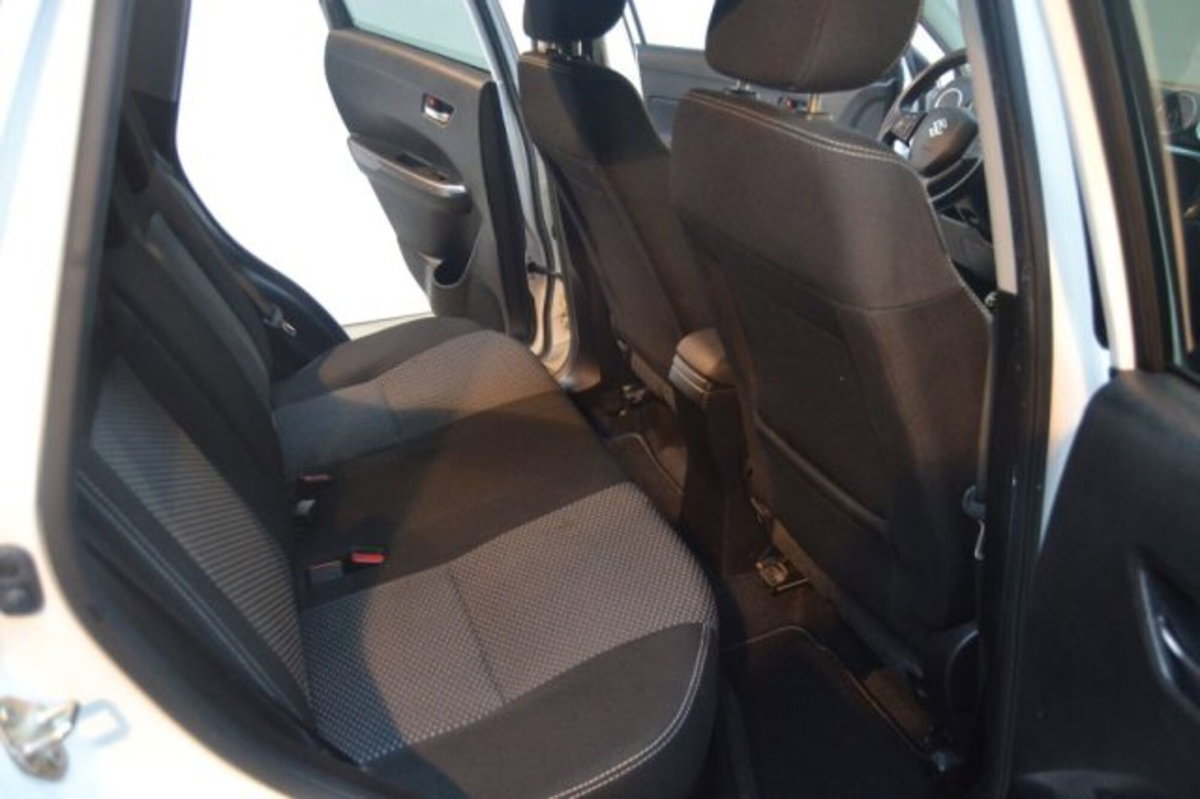 Suzuki Vitara 1.0 Boosterjet Cool (6)