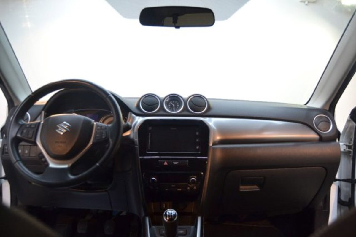 Suzuki Vitara 1.0 Boosterjet Cool (8)