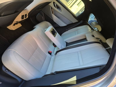 Land Rover Range Rover Velar 3.0 V6 SD6 300 CV R-Dynamic SE (12)