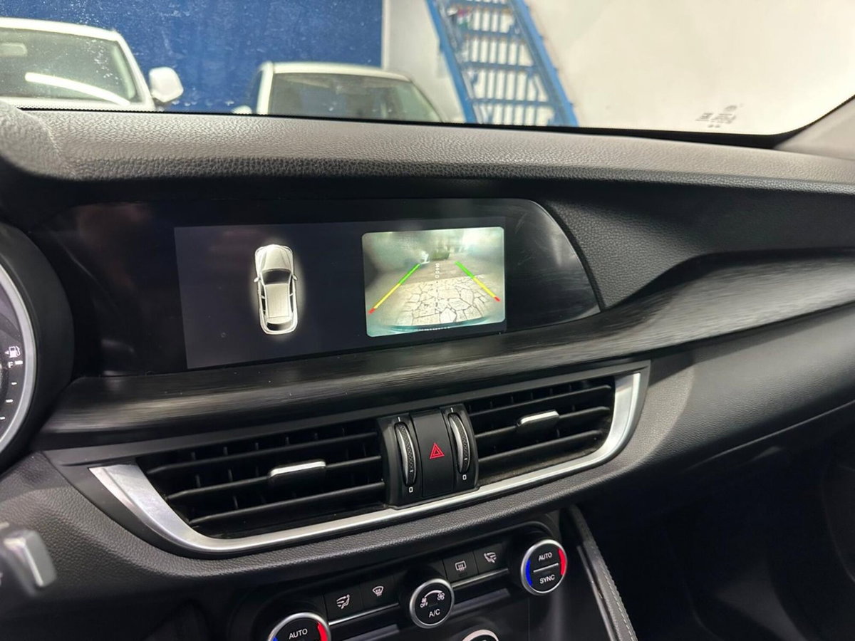 Alfa Romeo Stelvio Stelvio 2.2 Turbodiesel 180 CV AT8 RWD Super (15)