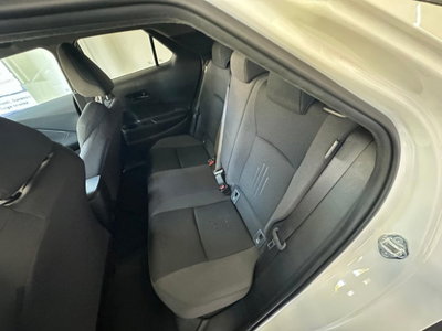Toyota Toyota C-HR 2.0 hev Trend fwd e-cvt (11)