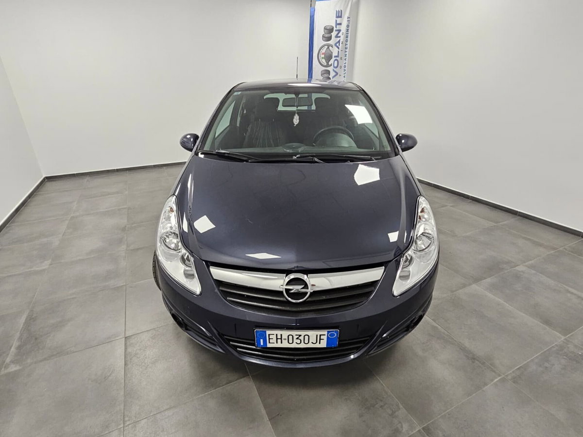 Opel Corsa 1.2 3 porte Edition (17)
