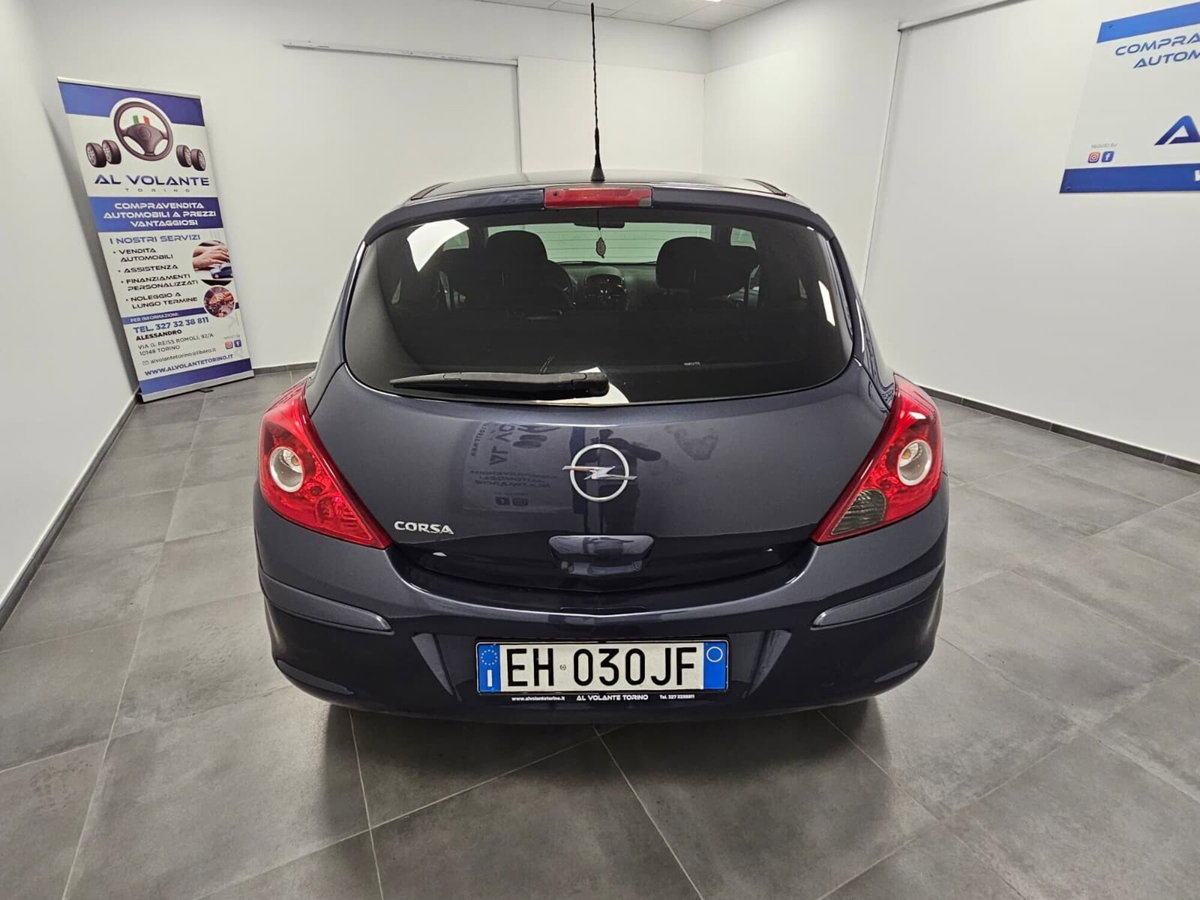Opel Corsa 1.2 3 porte Edition (18)