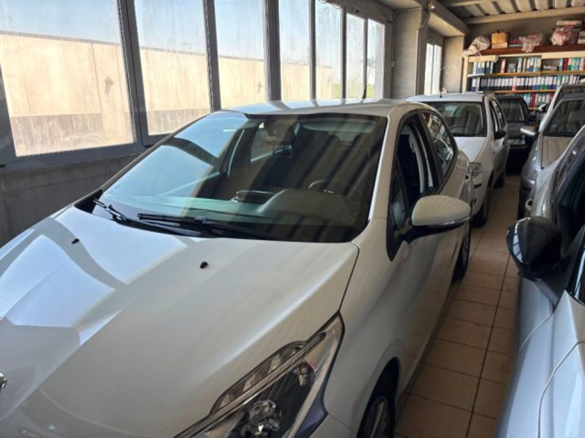 Peugeot 308 THP 205 S&S GT (2)