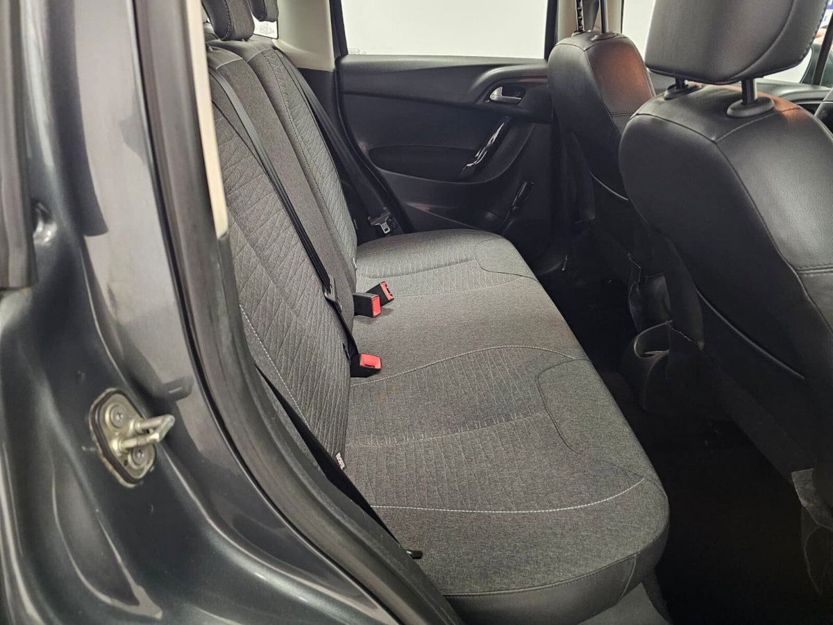 Citroen C3 PureTech 82 Exclusive (14)