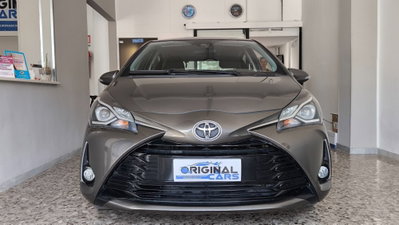Toyota Yaris 1.0 5 porte Lounge (2)