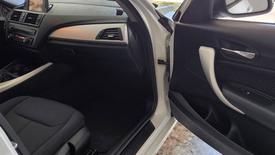 BMW Serie 1 116d 2.0 116CV cat 5 porte Attiva DPF (18)