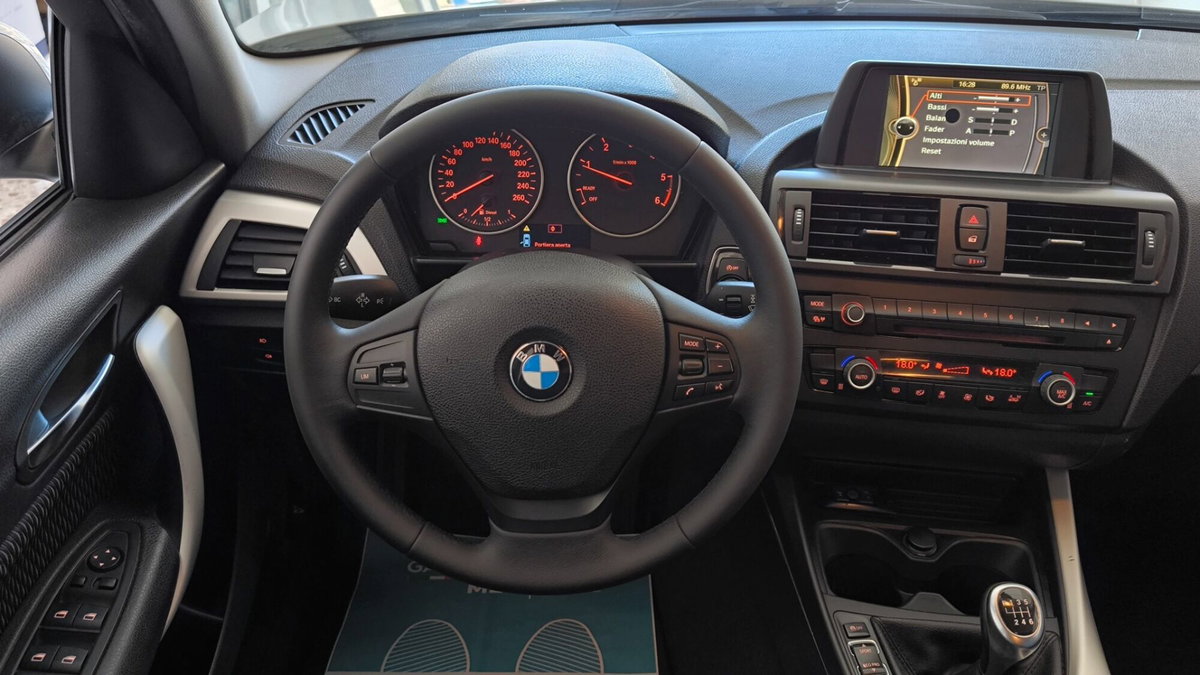 BMW Serie 1 116d 2.0 116CV cat 5 porte Attiva DPF (20)