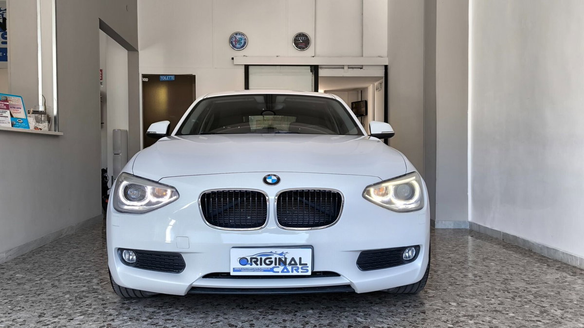 BMW Serie 1 116d 2.0 116CV cat 5 porte Attiva DPF (3)