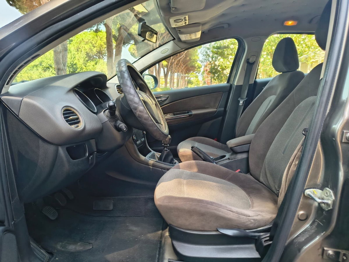 Fiat Bravo 1.9 MJT 120 CV Dynamic (12)