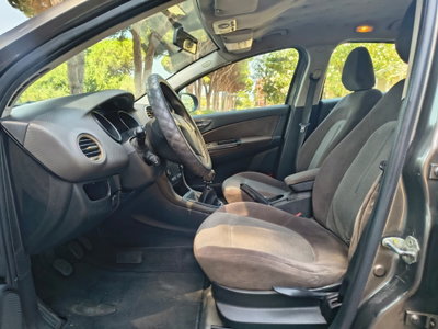 Fiat Bravo 1.9 MJT 120 CV Dynamic (12)