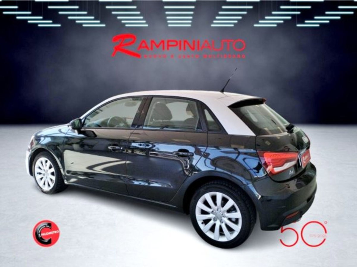 Audi A1 Sportback 1.6 TDI 116 CV (10)
