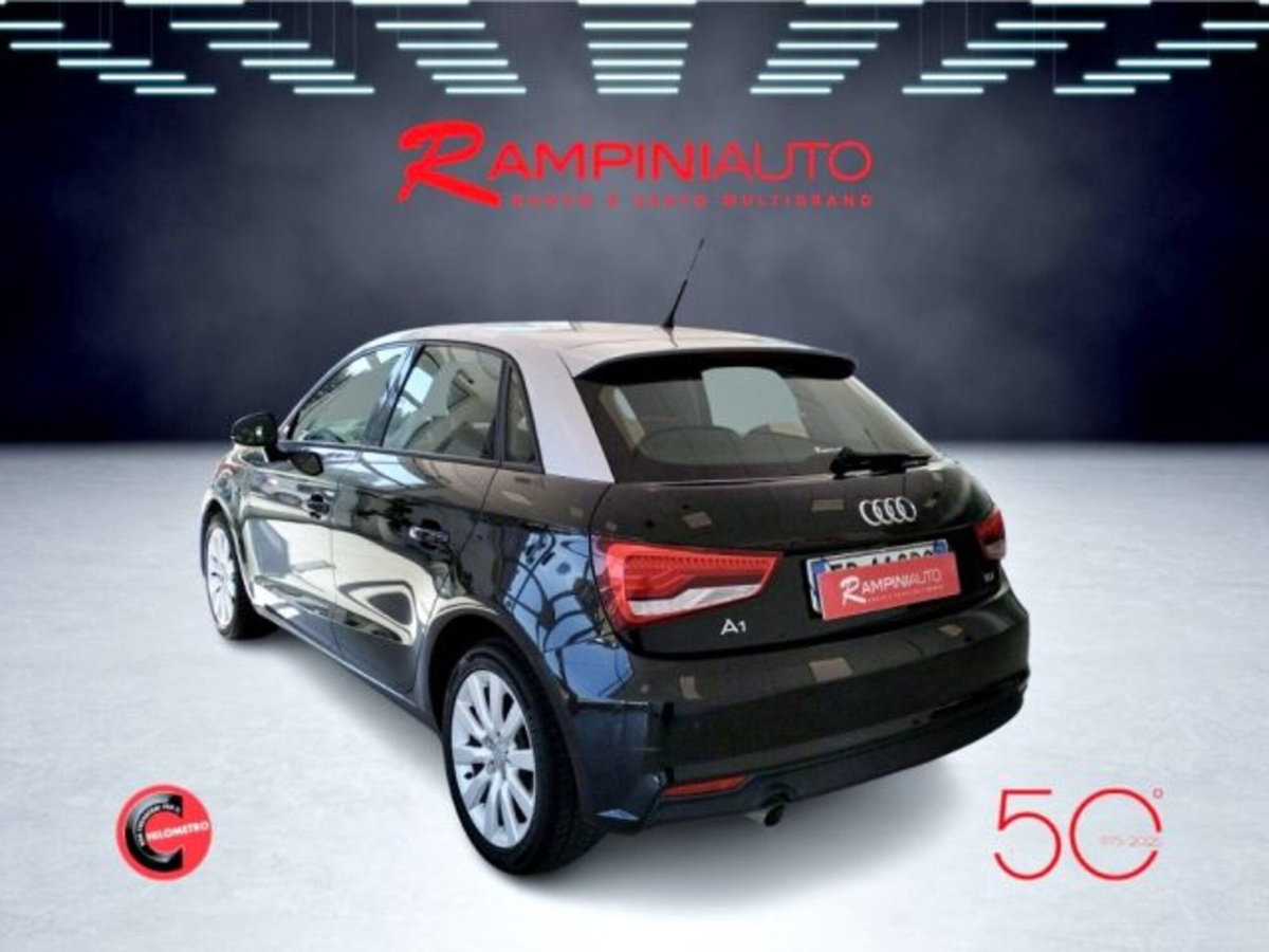 Audi A1 Sportback 1.6 TDI 116 CV (9)