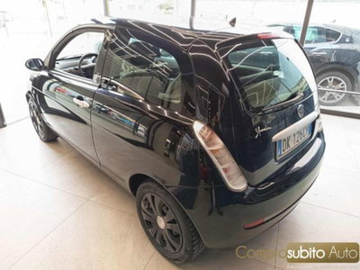 Lancia Ypsilon 1.2 Passion (4)