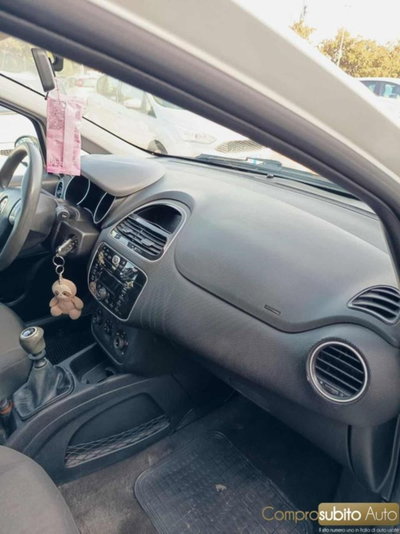 Fiat Punto 1.2 8V 5 porte Lounge (13)