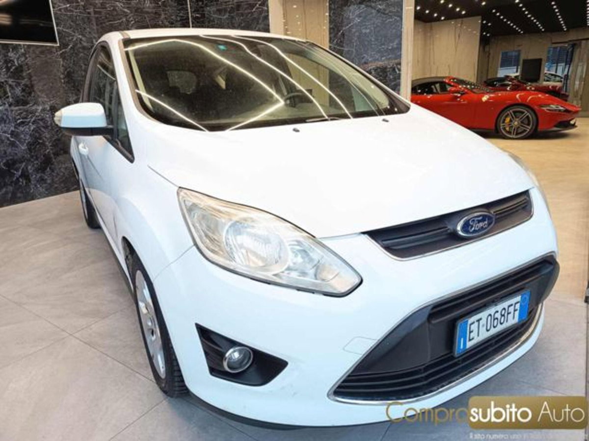 Ford C-Max 1.6 TDCi 95CV Titanium (3)