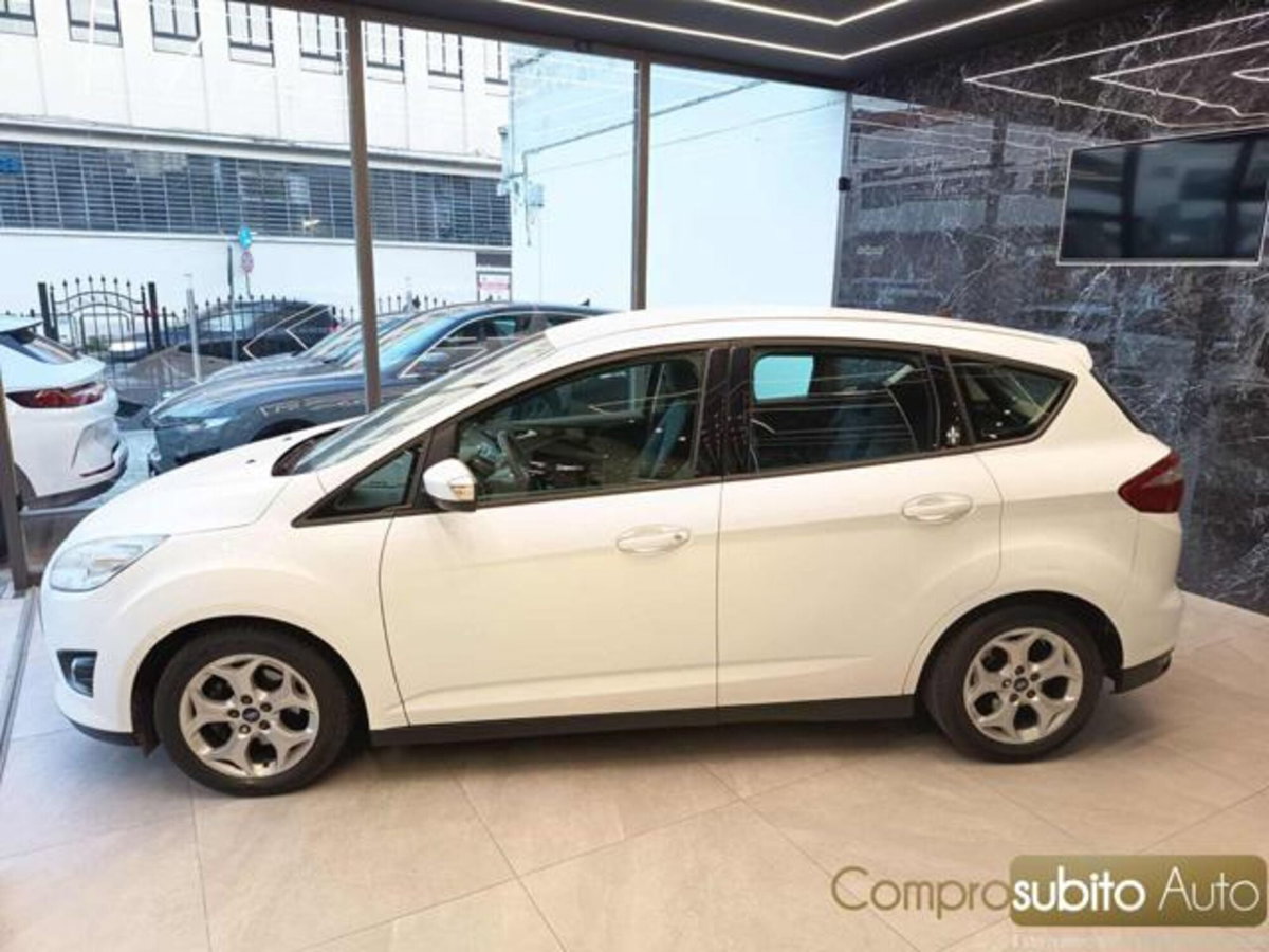 Ford C-Max 1.6 TDCi 95CV Titanium (7)