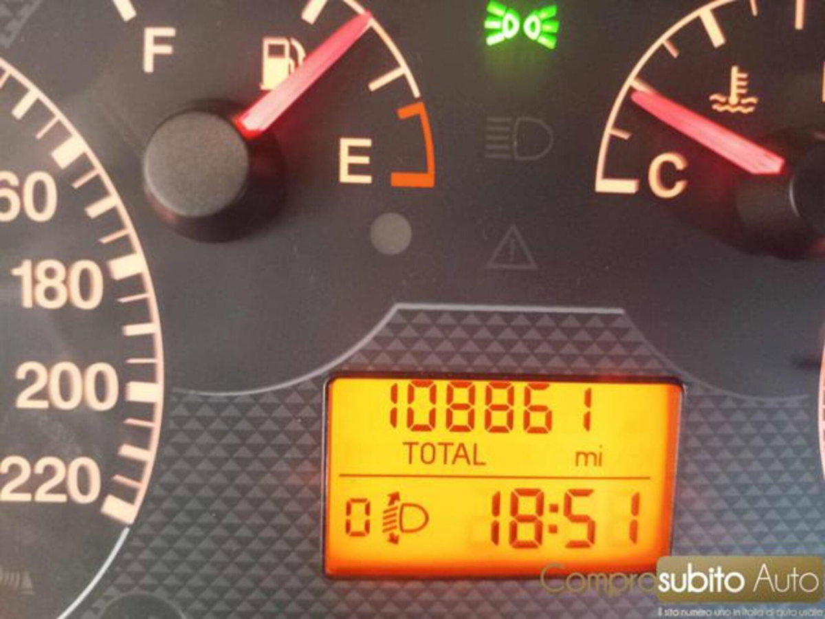 Fiat Grande Punto 1.3 MJT 75 CV 5 porte Dynamic (19)