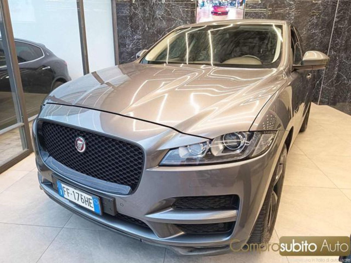 Jaguar F-Pace 2.0 D 180 CV AWD Portfolio (5)
