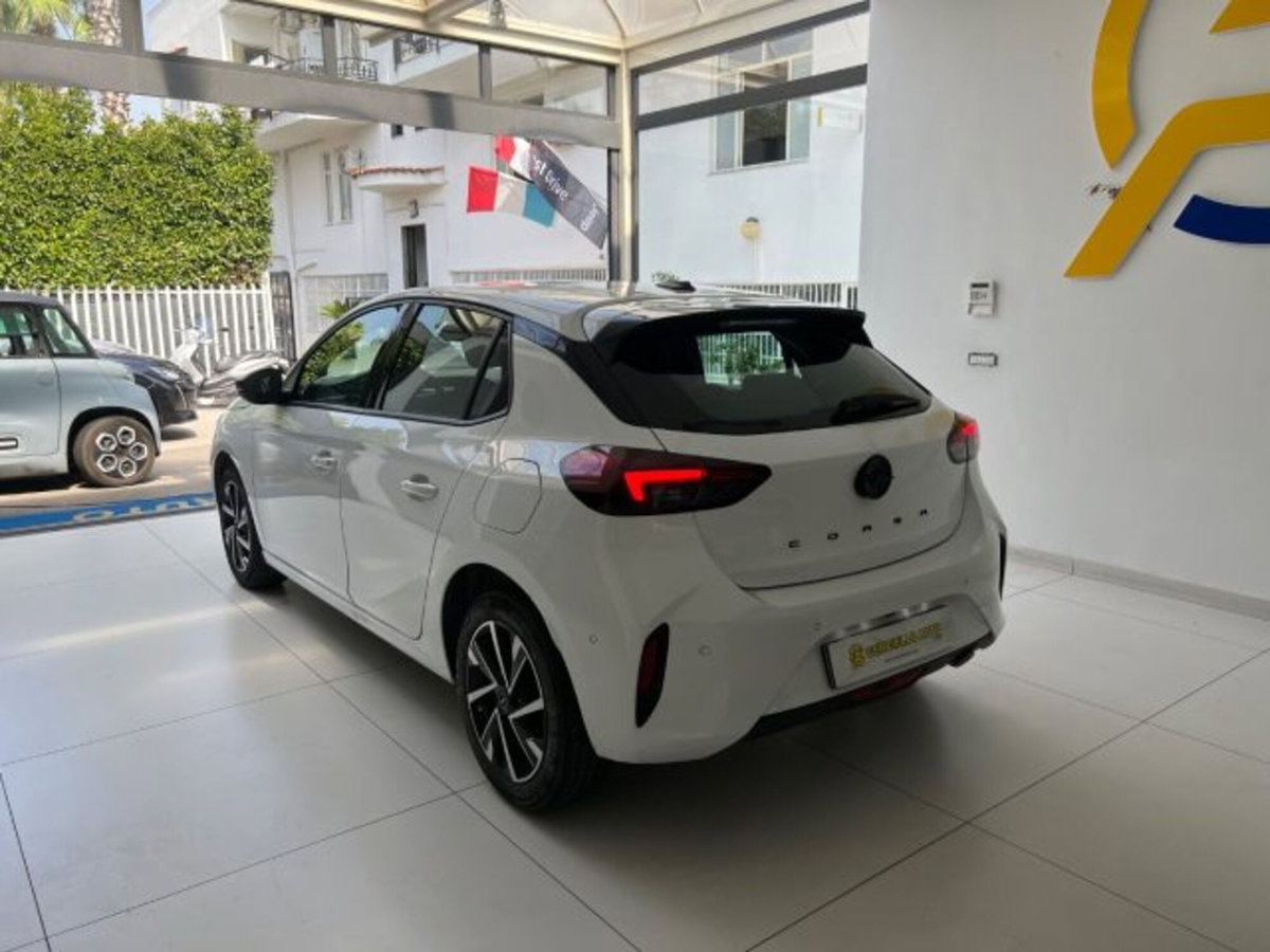 Opel Corsa 1.2 100 CV GS Line (17)