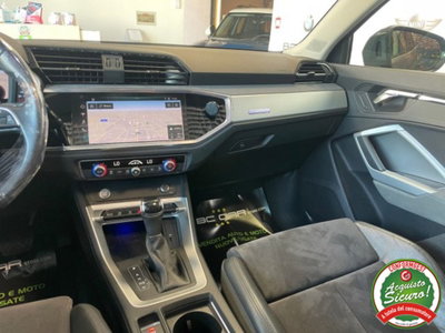 Audi Q3 35 TDI quattro S tronic Business (15)