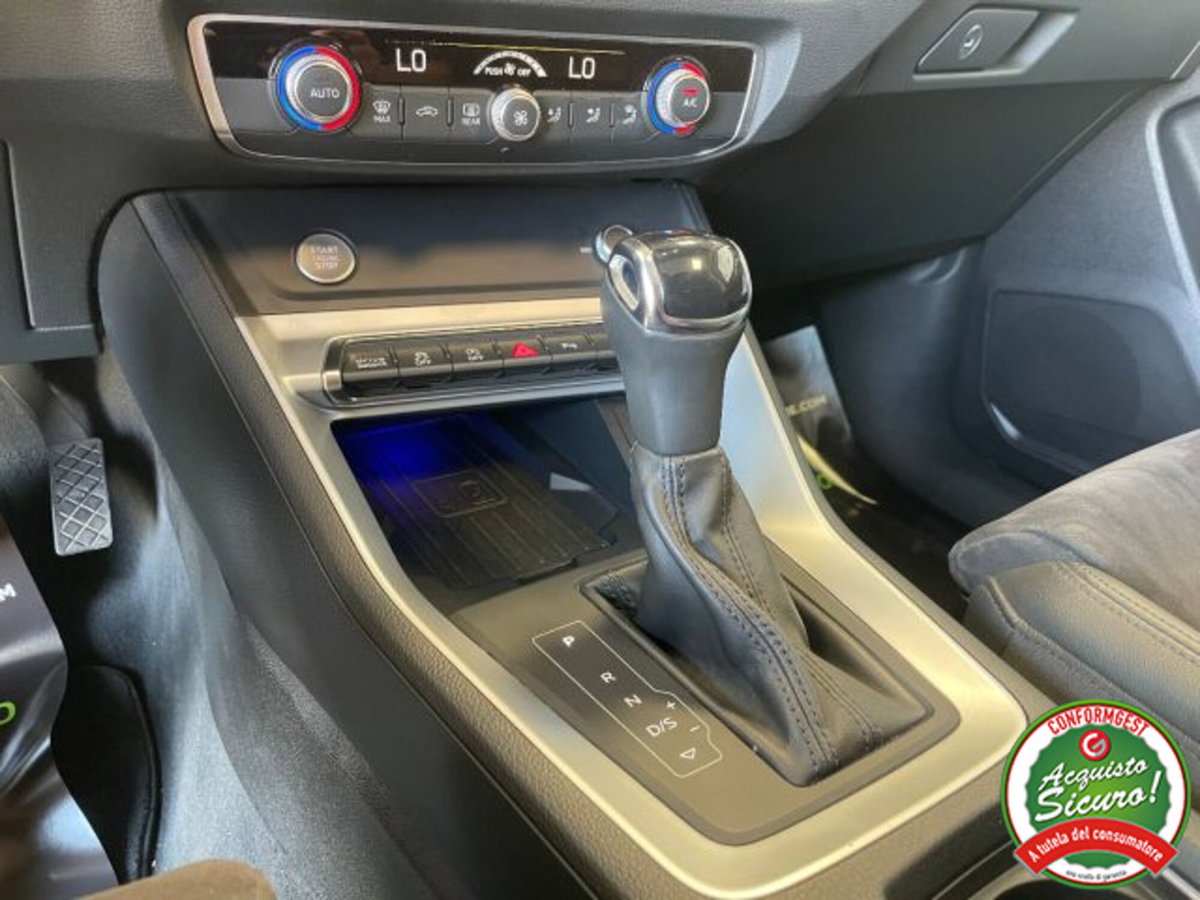 Audi Q3 35 TDI quattro S tronic Business (16)