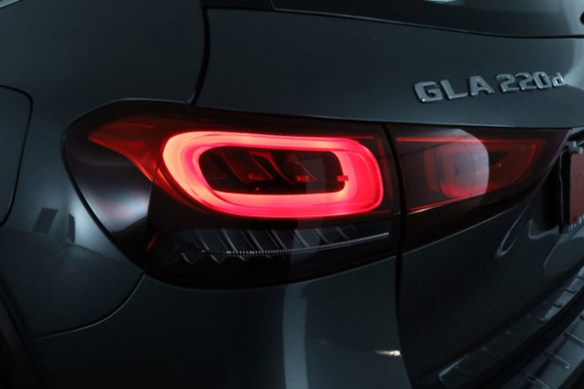 Mercedes-Benz CLA Shooting Brake 220 d Automatic 4Matic Shooting Brake Sport (10)