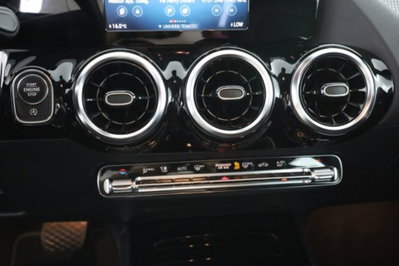Mercedes-Benz CLA Shooting Brake 220 d Automatic 4Matic Shooting Brake Sport (13)