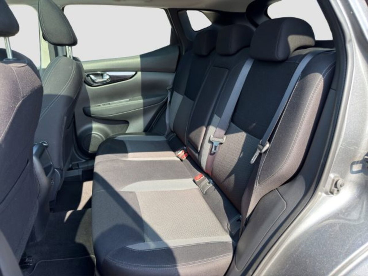 Nissan Qashqai 1.3 DIG-T 140 CV N-Connecta (11)