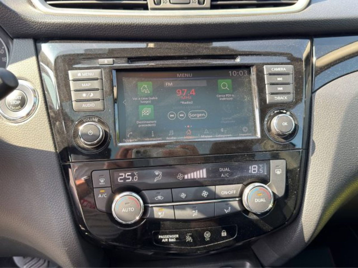 Nissan Qashqai 1.3 DIG-T 140 CV N-Connecta (17)