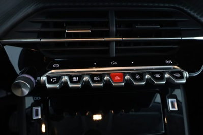 Peugeot 208 PureTech 100 Stop&Start 5 porte Allure (12)