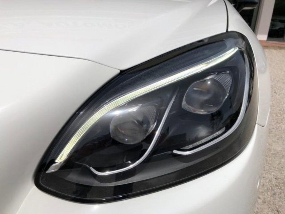 Mercedes-Benz SLC 200 AMG line (15)