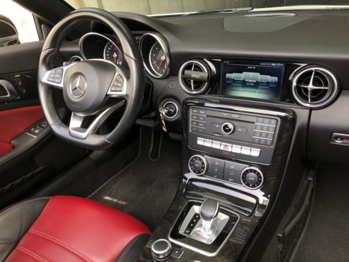Mercedes-Benz SLC 200 AMG line (16)