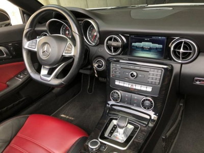 Mercedes-Benz SLC 200 AMG line (16)