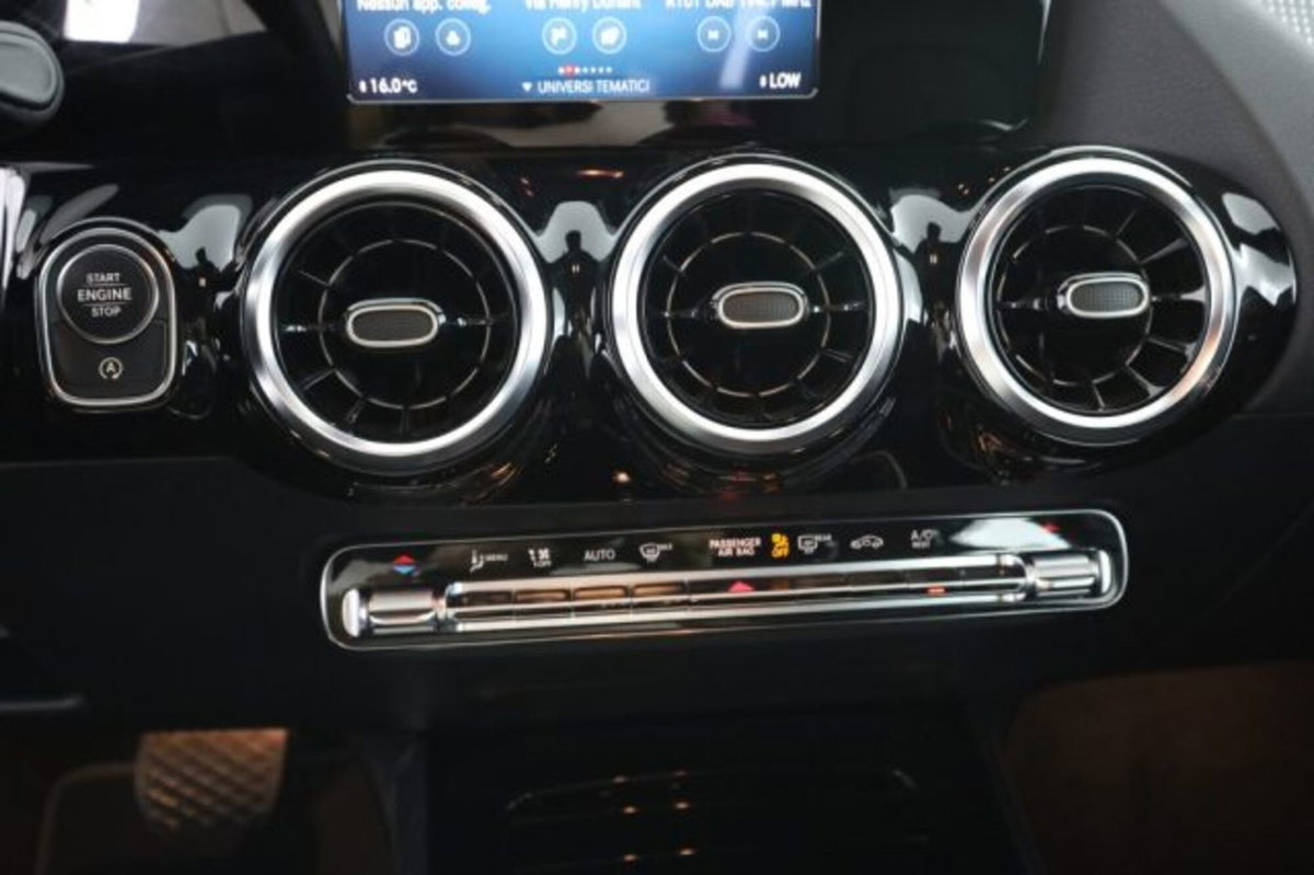 Mercedes-Benz CLA Shooting Brake 220 d Automatic 4Matic Shooting Brake Sport (13)