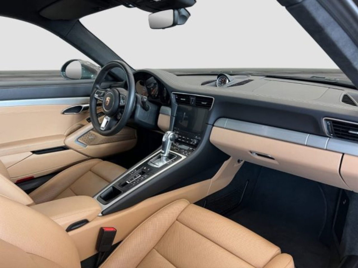 Porsche 911 Coupé 3.0 Carrera 4 GTS (13)