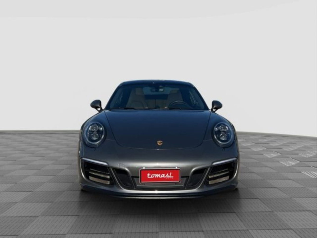 Porsche 911 Coupé 3.0 Carrera 4 GTS (8)