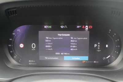 Volvo XC60 B4 (d) AWD automatico Ultimate Bright (13)