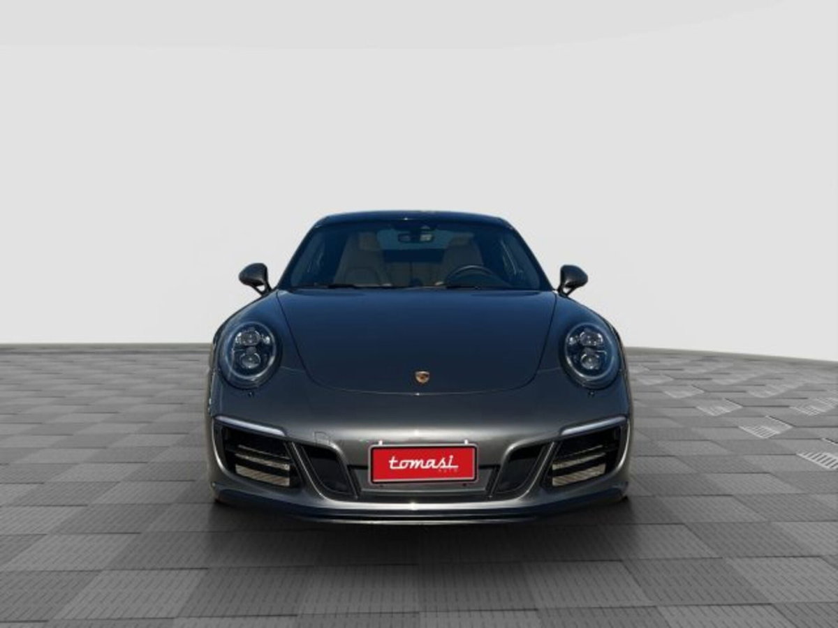 Porsche 911 Coupé 3.0 Carrera 4 GTS (8)