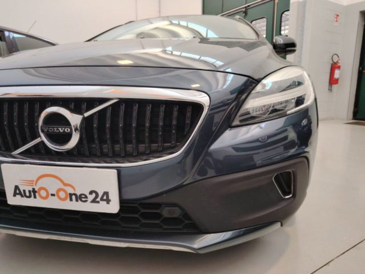 Volvo V40 Cross Country T3 Geartronic Style Plus (3)