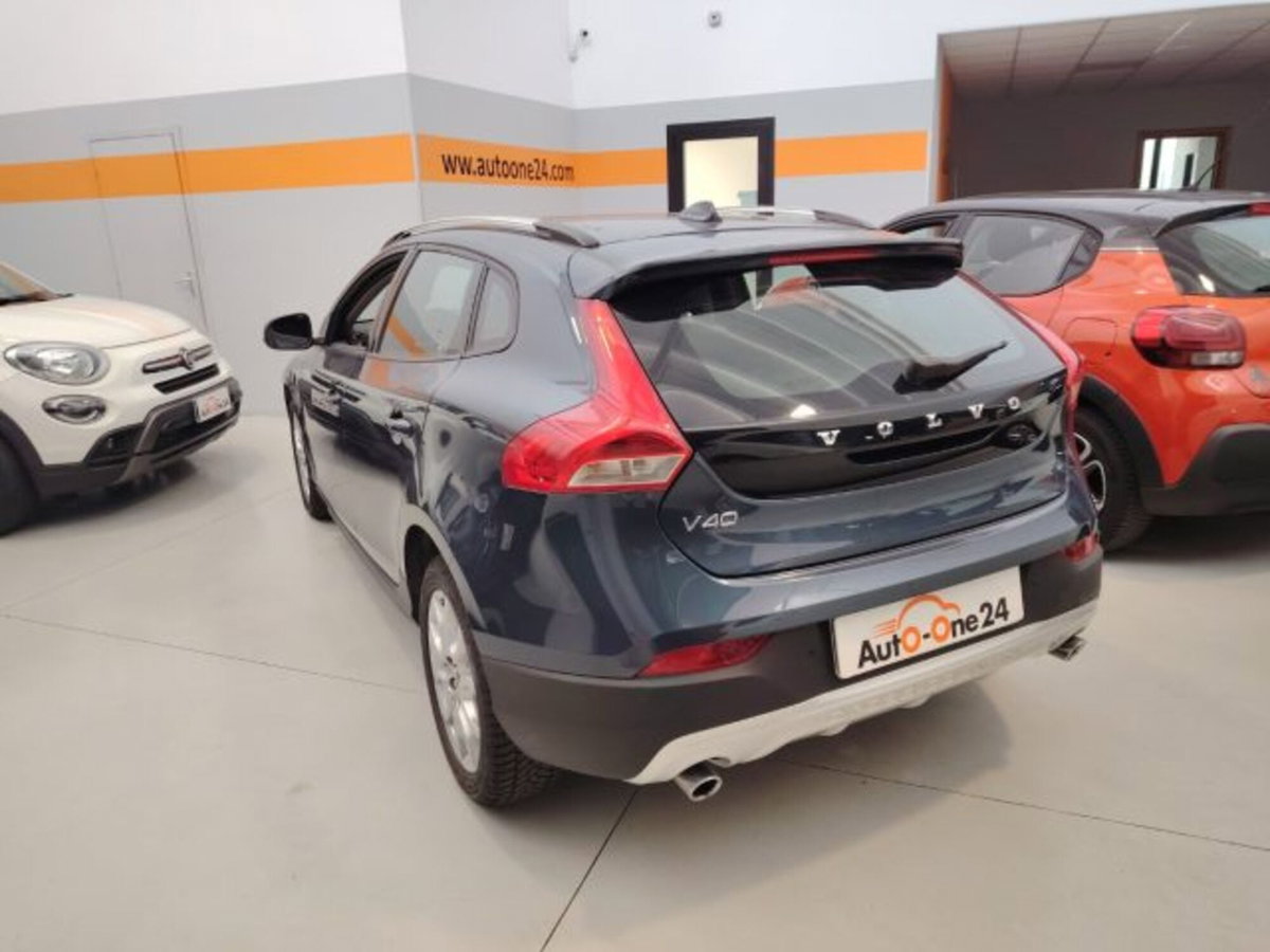Volvo V40 Cross Country T3 Geartronic Style Plus (9)