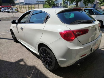 Alfa Romeo Giulietta 2.0 JTDm-2 Exclusive 140cv (5)