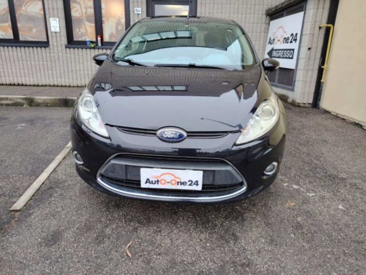 Ford Fiesta 1.4 TDCi 70CV 3 porte Titanium (3)