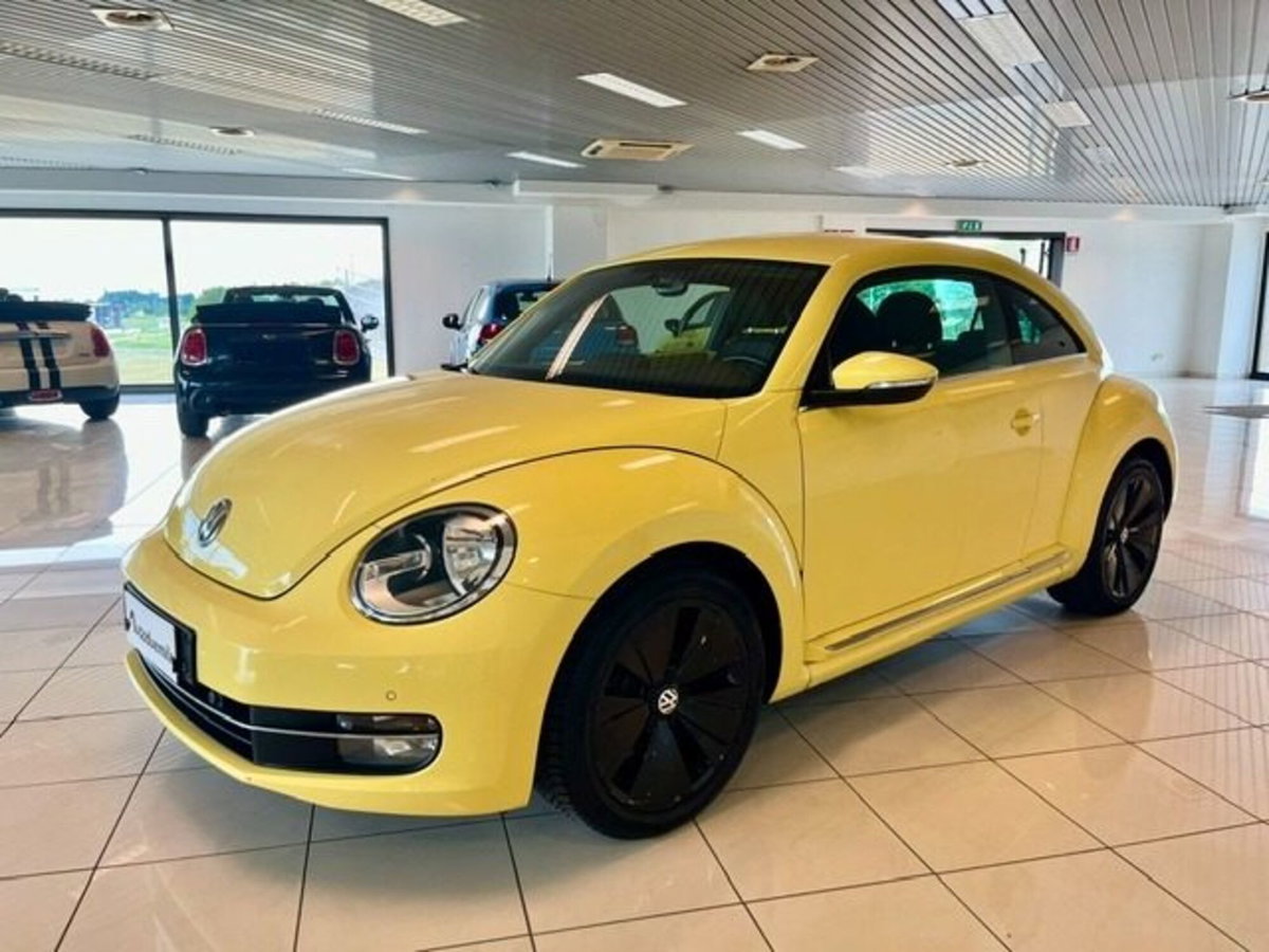 Volkswagen Maggiolino 1.2 TSI Design (3)